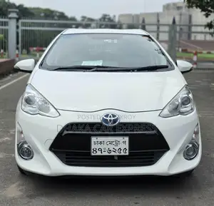 Toyota Aqua 2016 Pearl