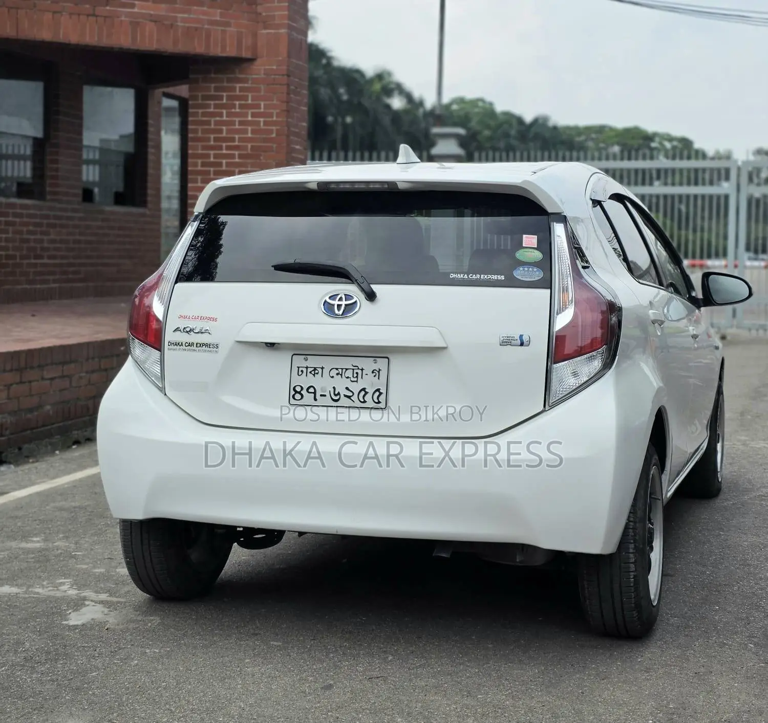 Toyota Aqua 2016 Pearl