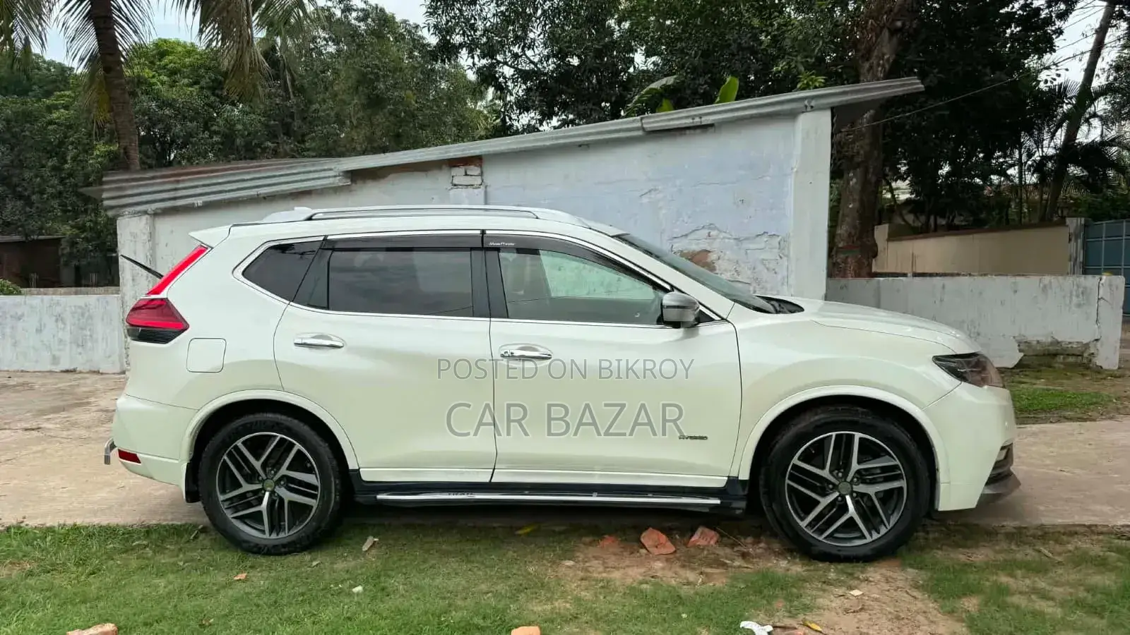 Nissan X-Trail 2.0 Hybrid FWD 2017 Pearl