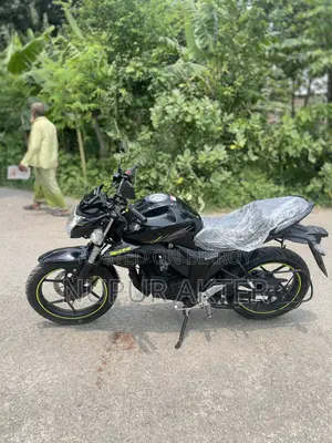সুজুকি জিক্সার মনোটোন ২০২৬ ব্ল্যাক