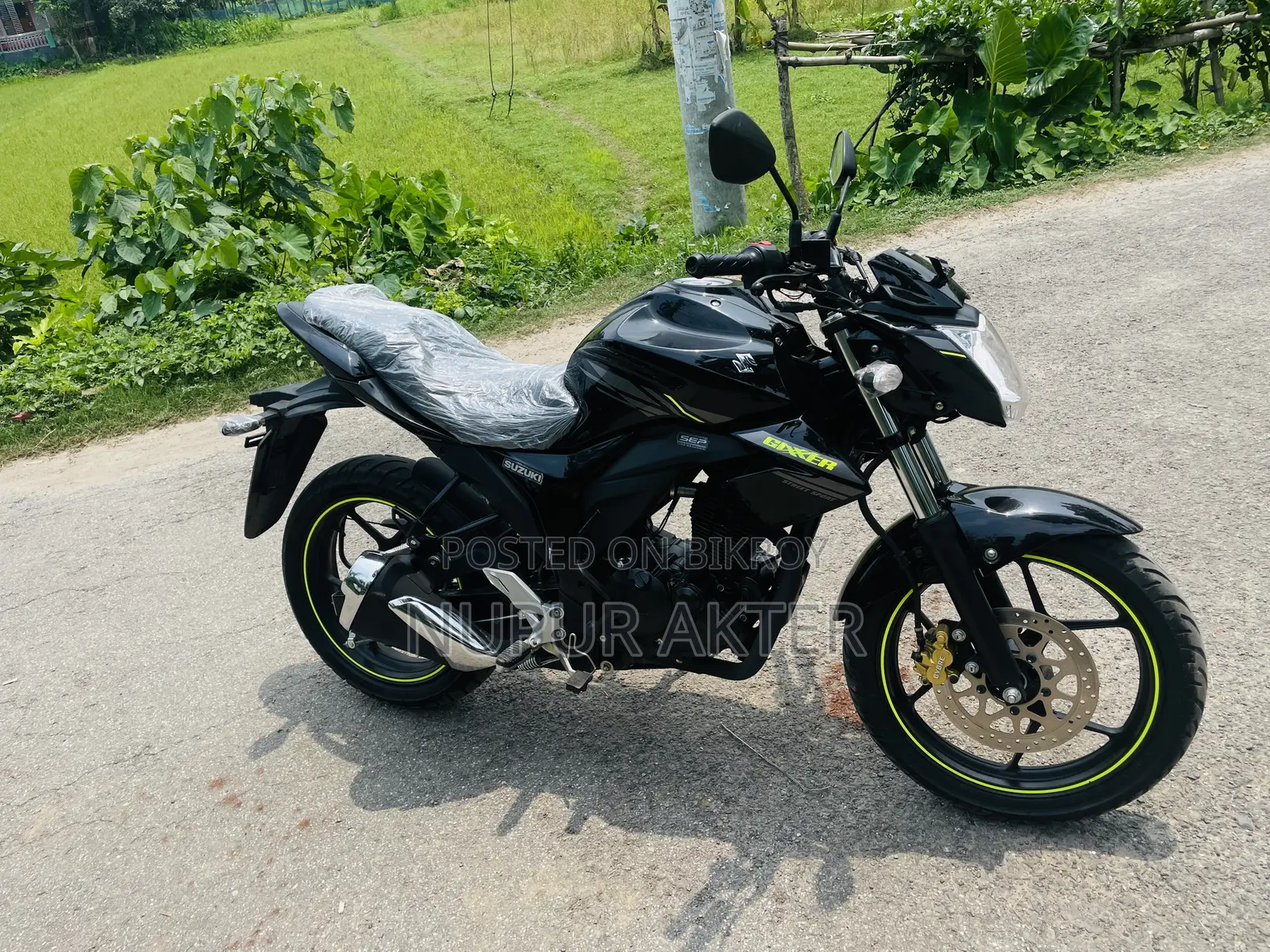 সুজুকি জিক্সার মনোটোন ২০২৬ ব্ল্যাক