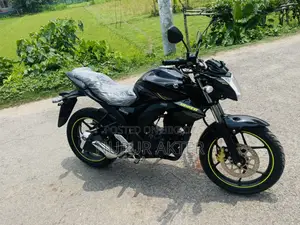 সুজুকি জিক্সার মনোটোন ২০২৬ ব্ল্যাক