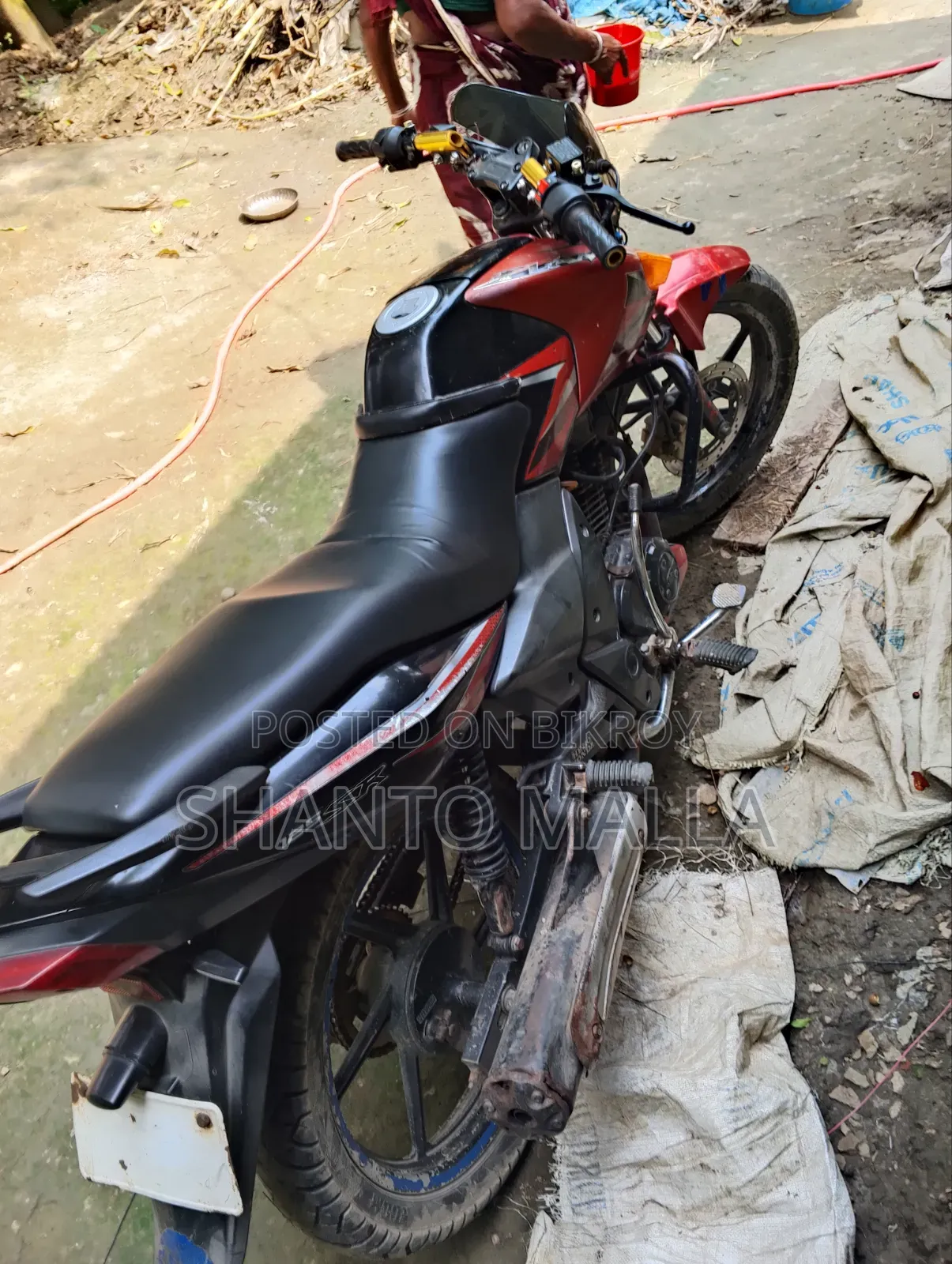 TVS Raider 125 2013 Red