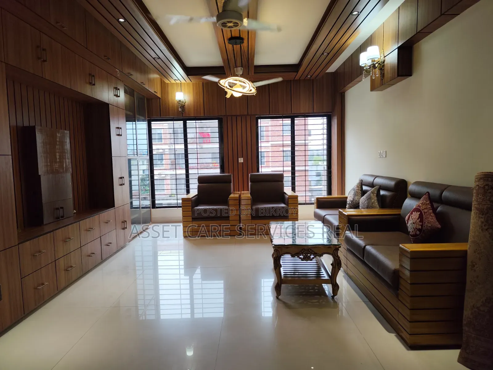 Furnished 4-bedroom Apartment in Baridhara for rent