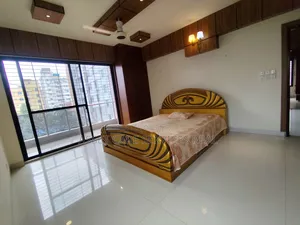 Furnished 4-bedroom Apartment in Baridhara for rent