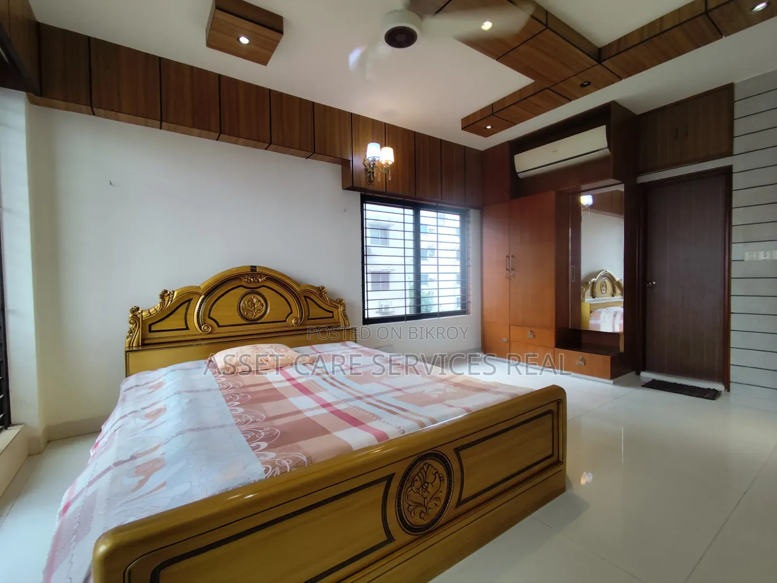 Furnished 4-bedroom Apartment in Baridhara for rent