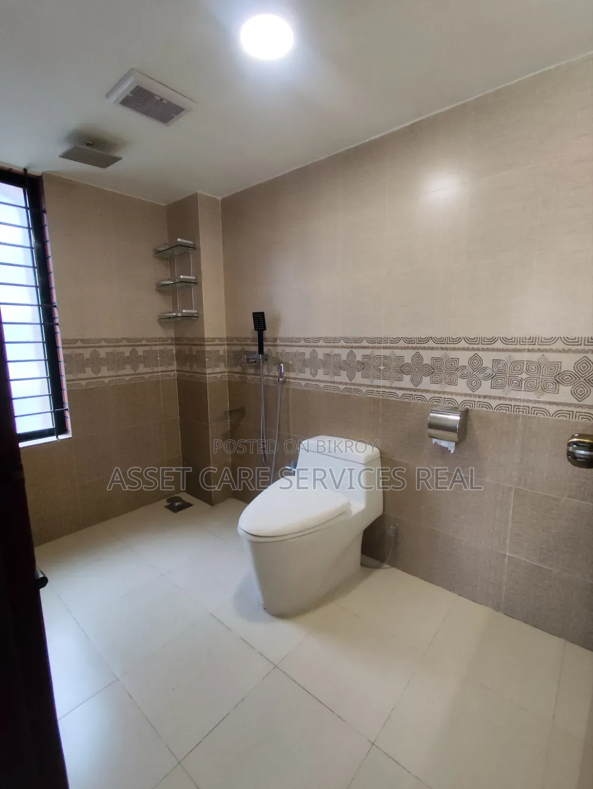 Furnished 4-bedroom Apartment in Baridhara for rent