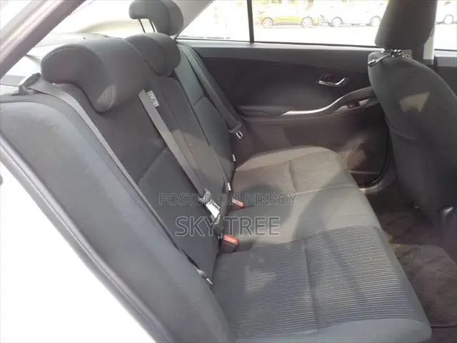 Toyota Allion 2021 Silver