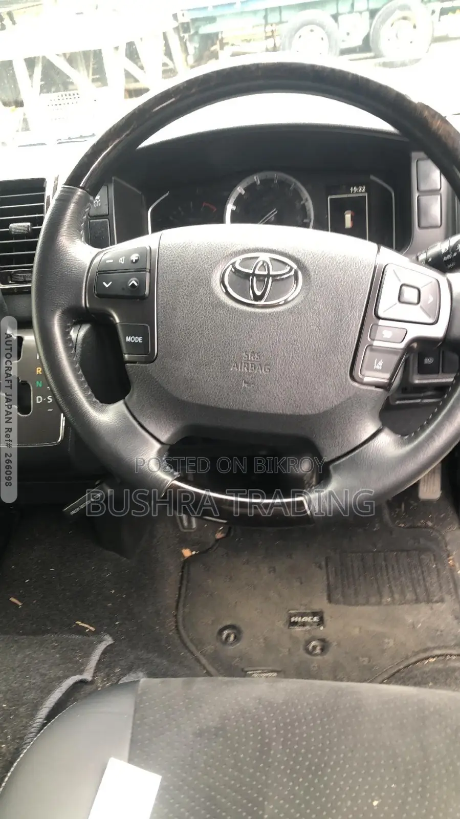 Toyota HiAce 2021 Black