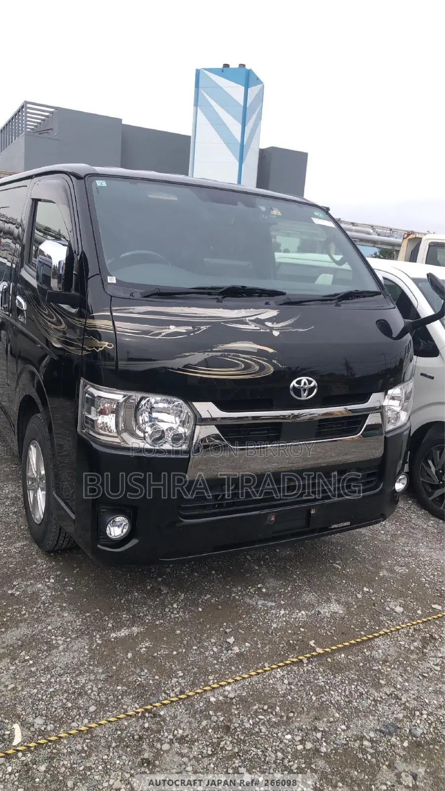 Toyota HiAce 2021 Black