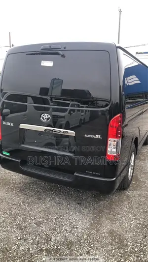 Toyota HiAce 2021 Black