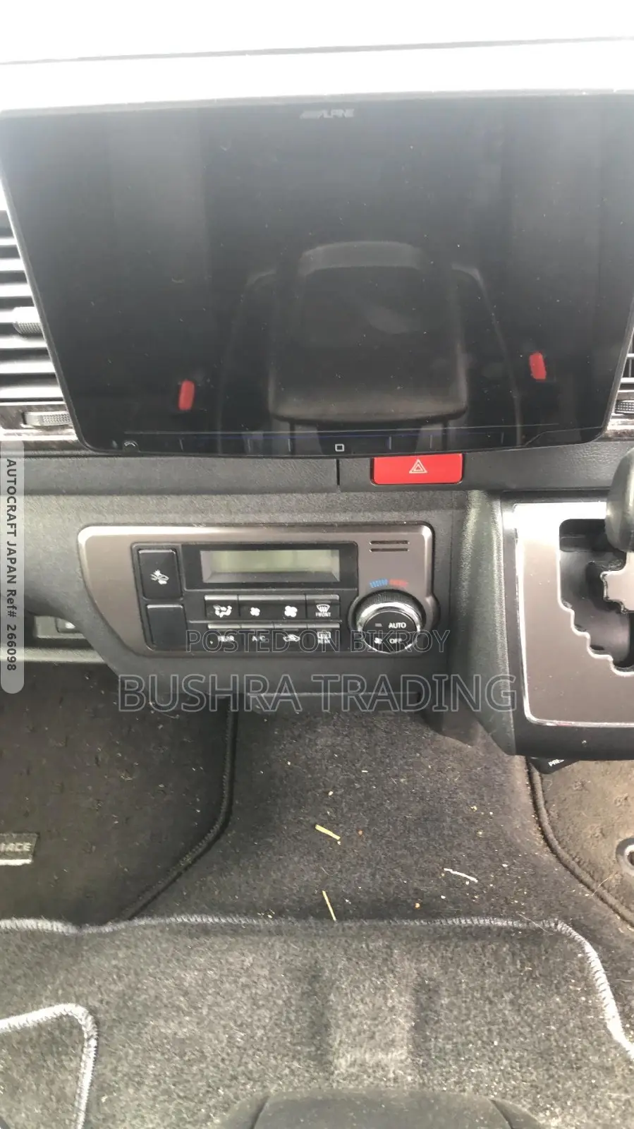 Toyota HiAce 2021 Black
