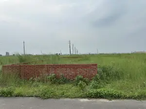 Block-P, (3+3)=6 Katha, North-Face, Near Sports Complex, Bashundhara R/A