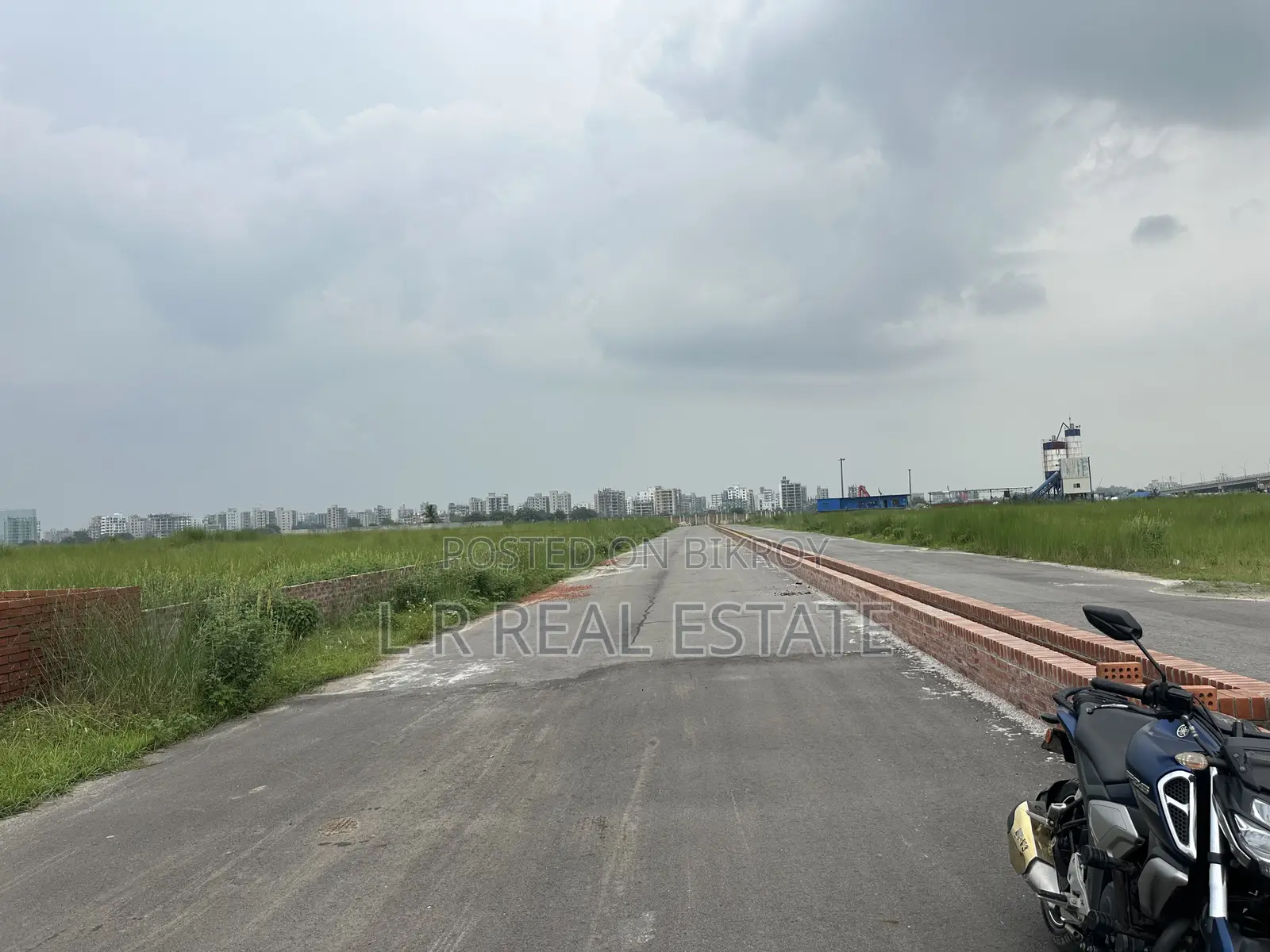 Block-P, (3+3)=6 Katha, North-Face, Near Sports Complex, Bashundhara R/A