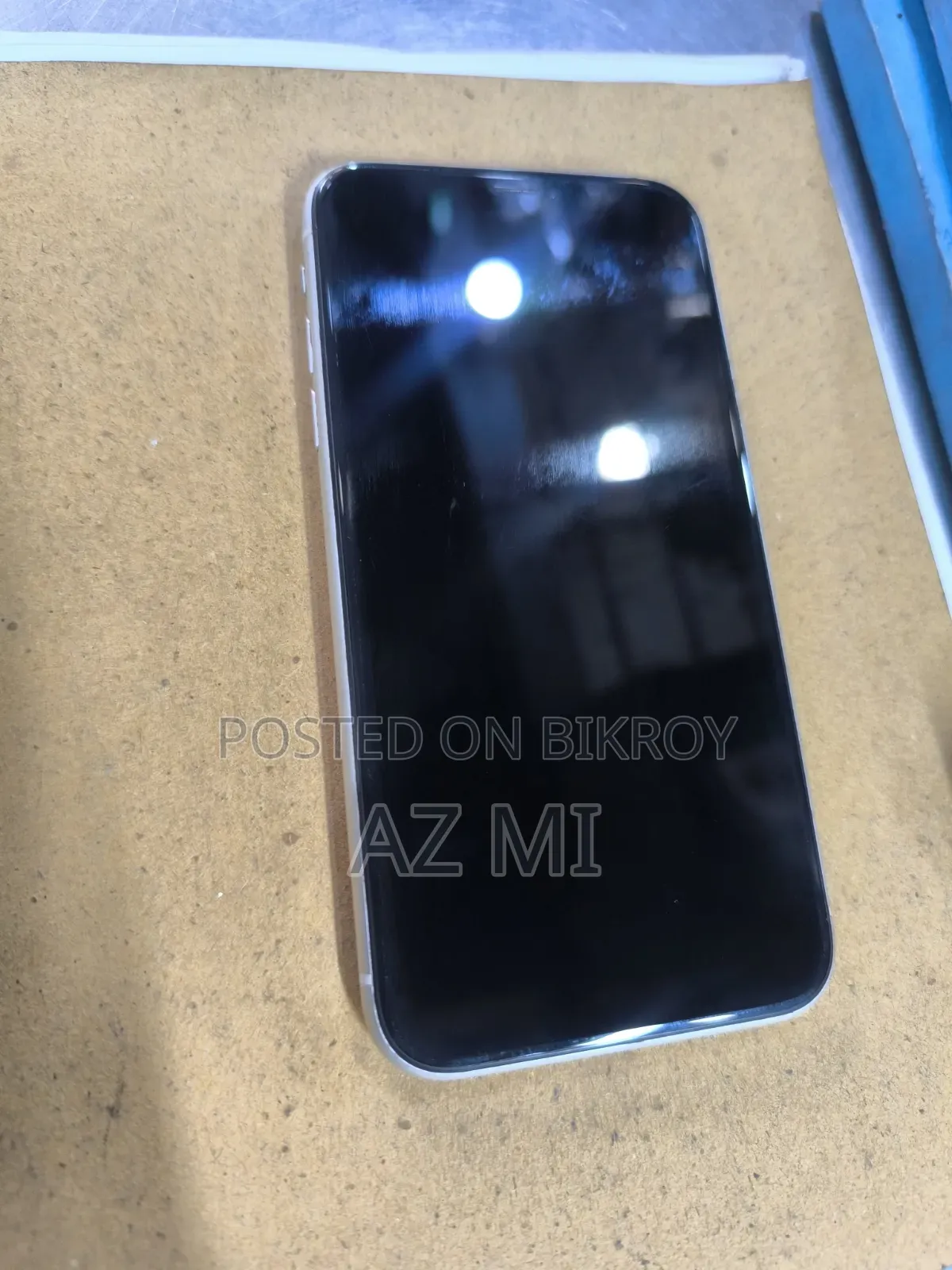Apple iPhone XR 128 GB White