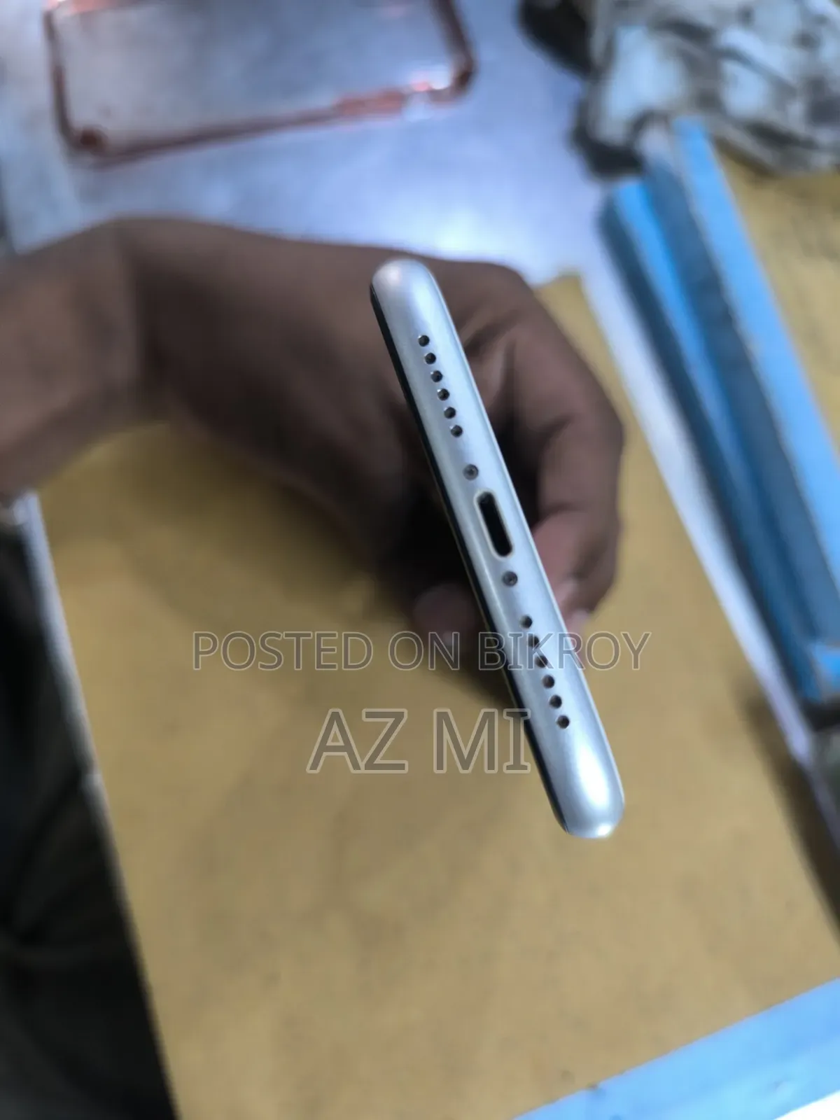 Apple iPhone XR 128 GB White