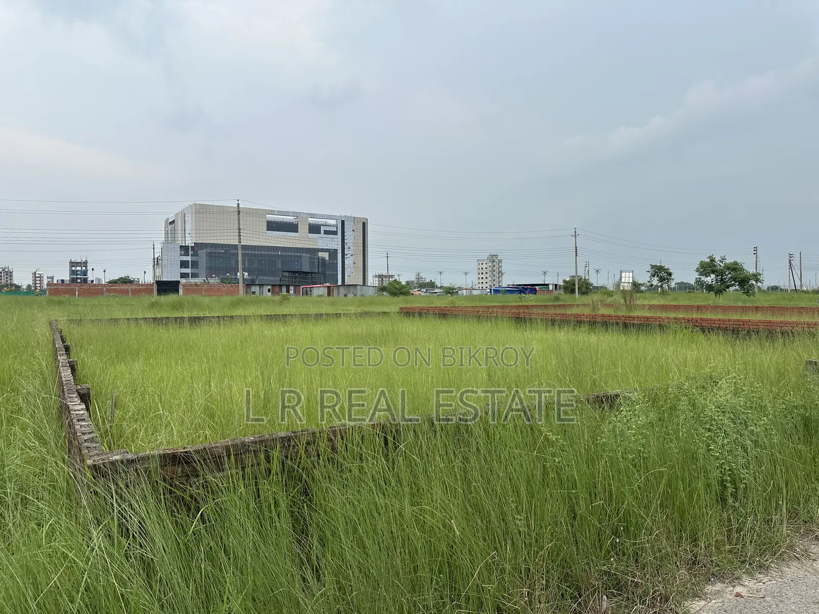Block-N, (5+5)=10 Katha, Near- Bazar Protidin, Bashundhara