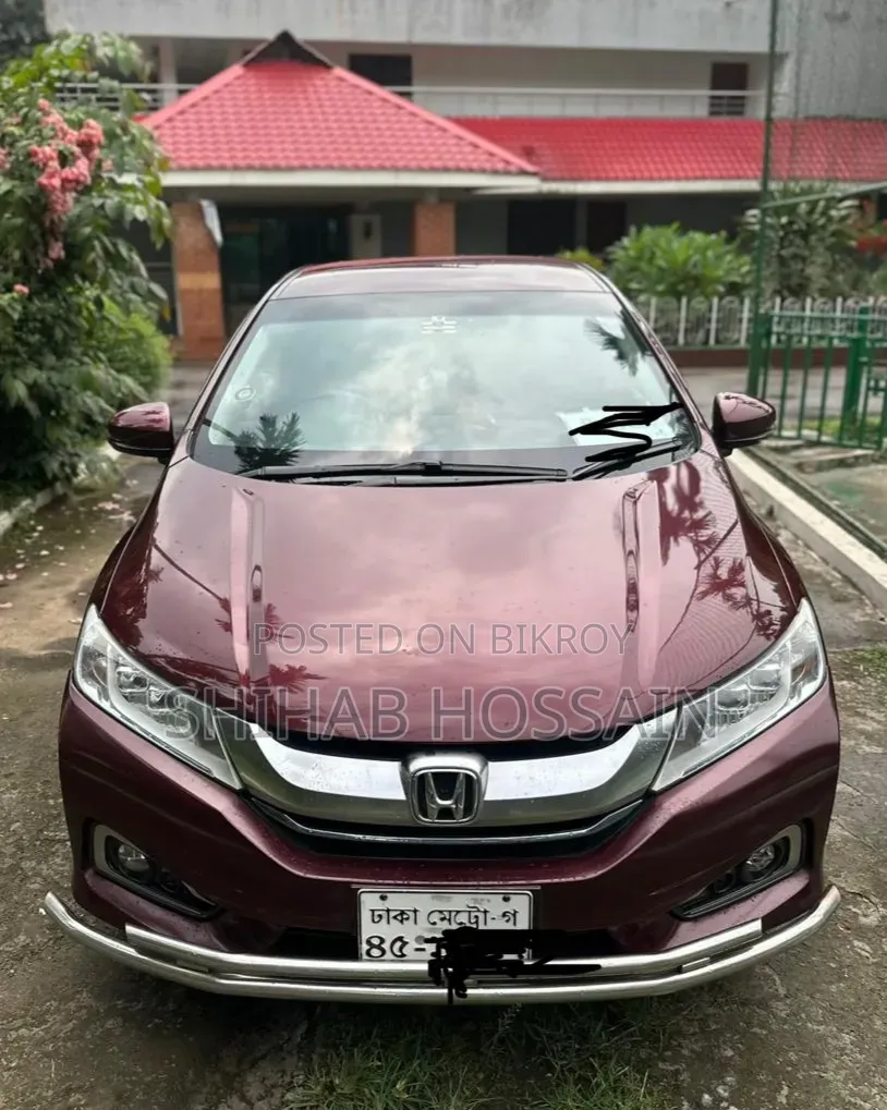 Honda Grace 2015 Red