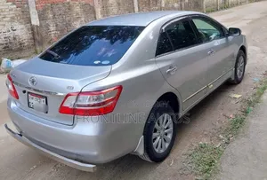 Toyota Premio 2010 Silver