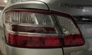 Toyota Premio 2010 Silver