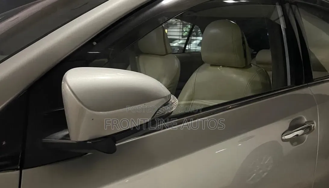 Toyota Premio 2010 Silver