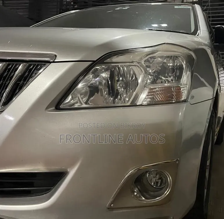 Toyota Premio 2010 Silver
