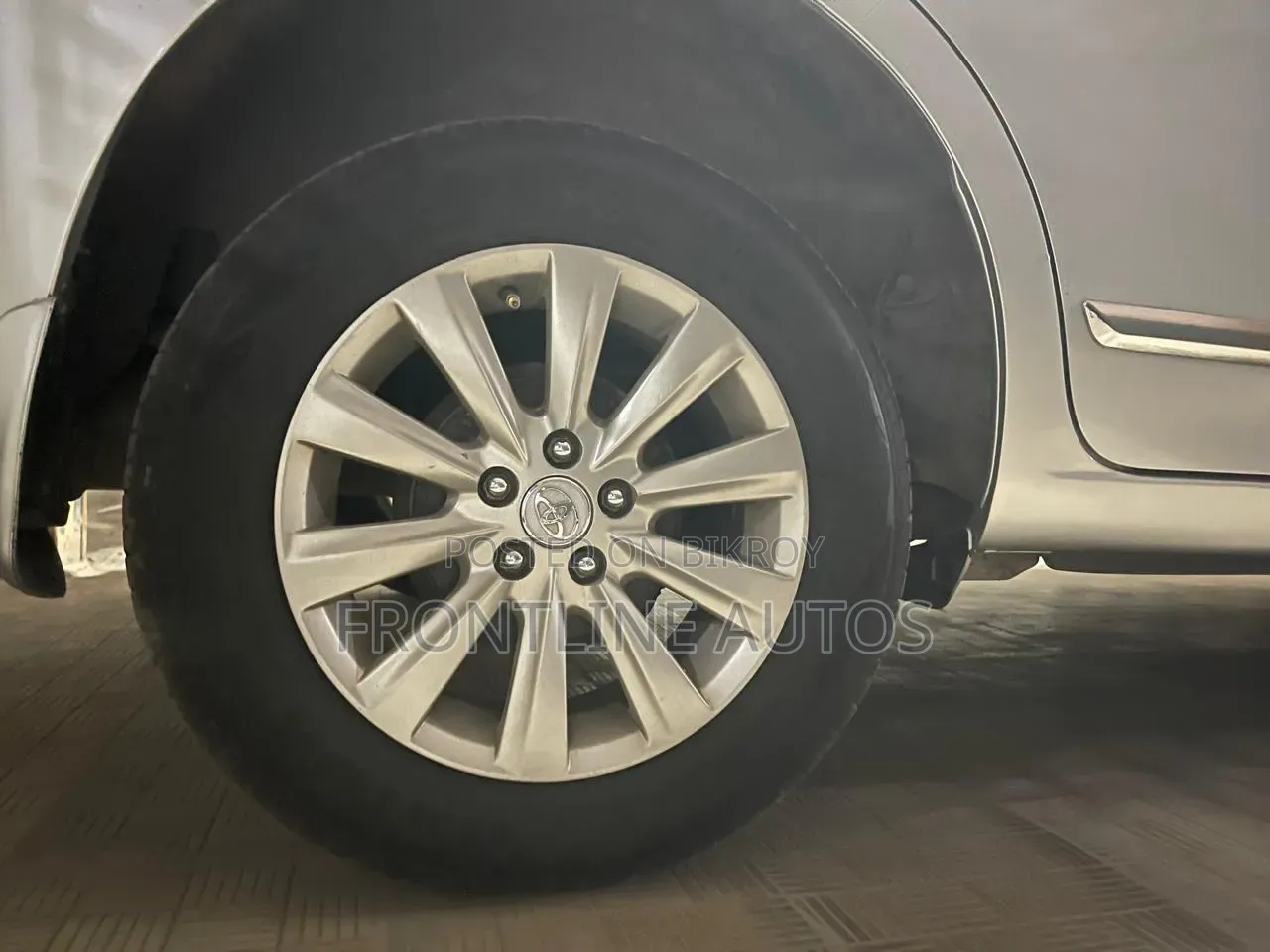 Toyota Premio 2010 Silver