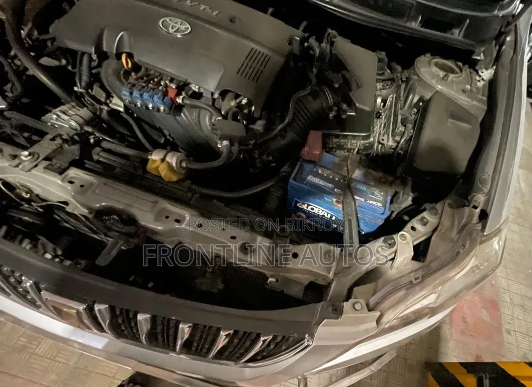 Toyota Premio 2010 Silver