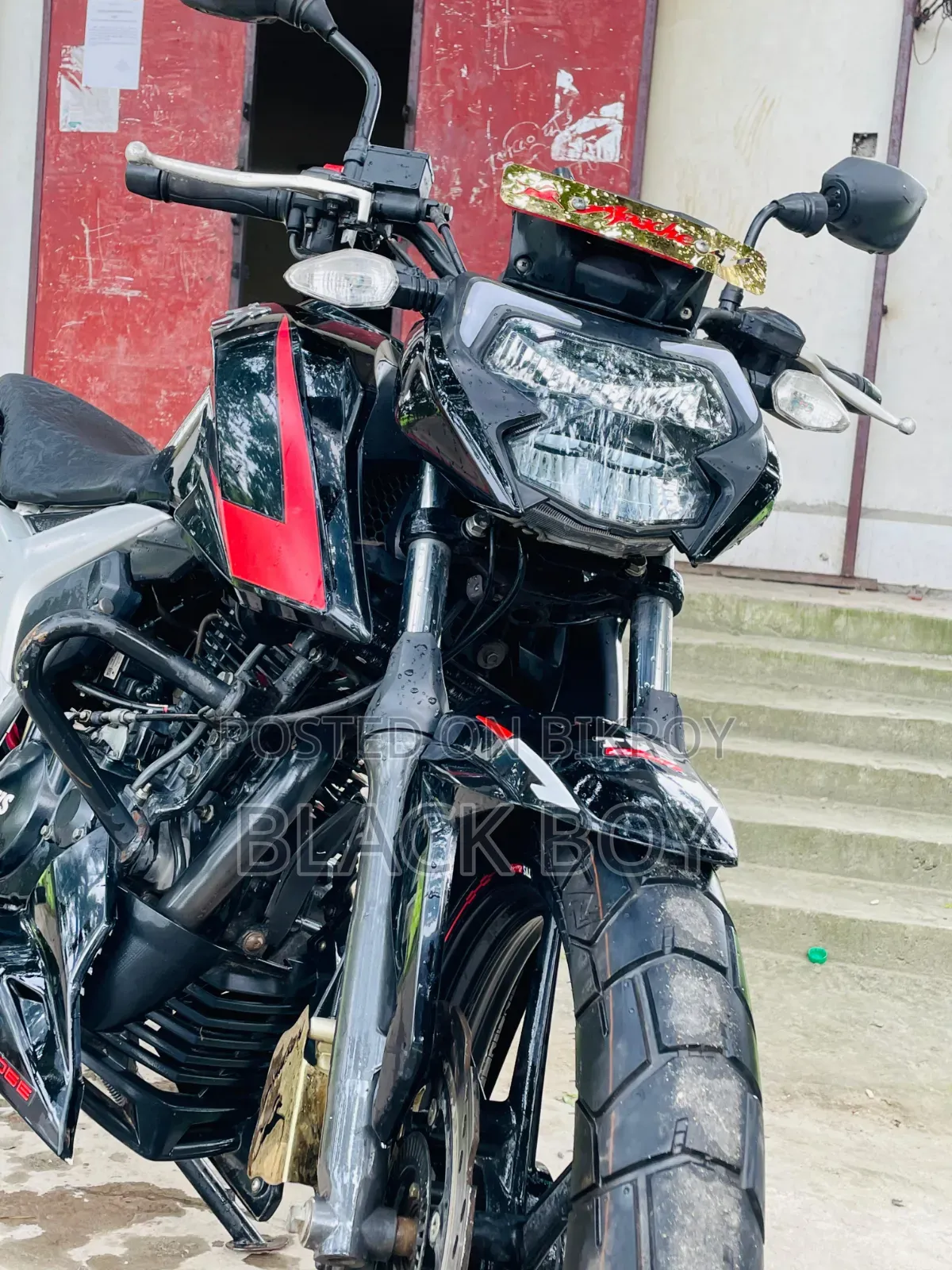 TVS Apache 160 4V 2025 Black