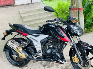 TVS Apache 160 4V 2025 Black