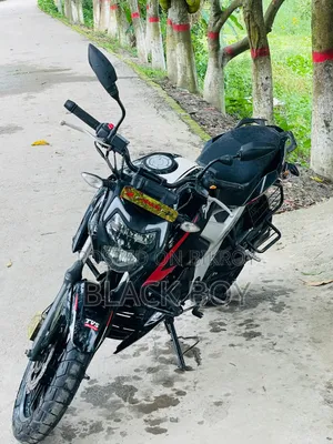 TVS Apache 160 4V 2025 Black