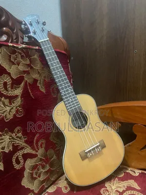 Ukulele ( Aban )
