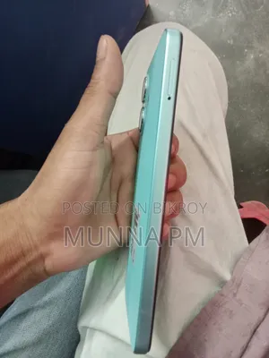 Tecno Spark Go 64 GB