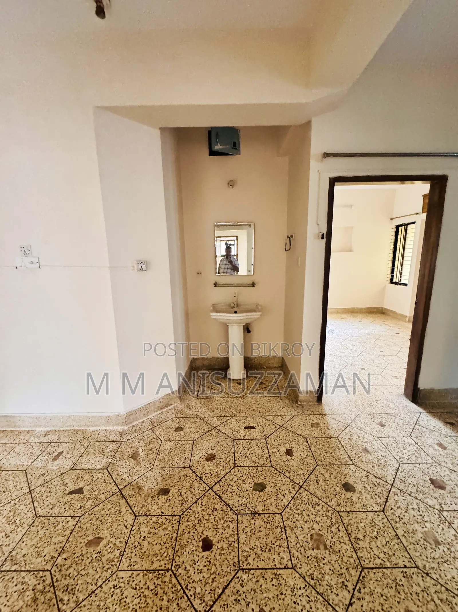 3-bedroom Apartment in Vila Asiah, Shyamoli for rent