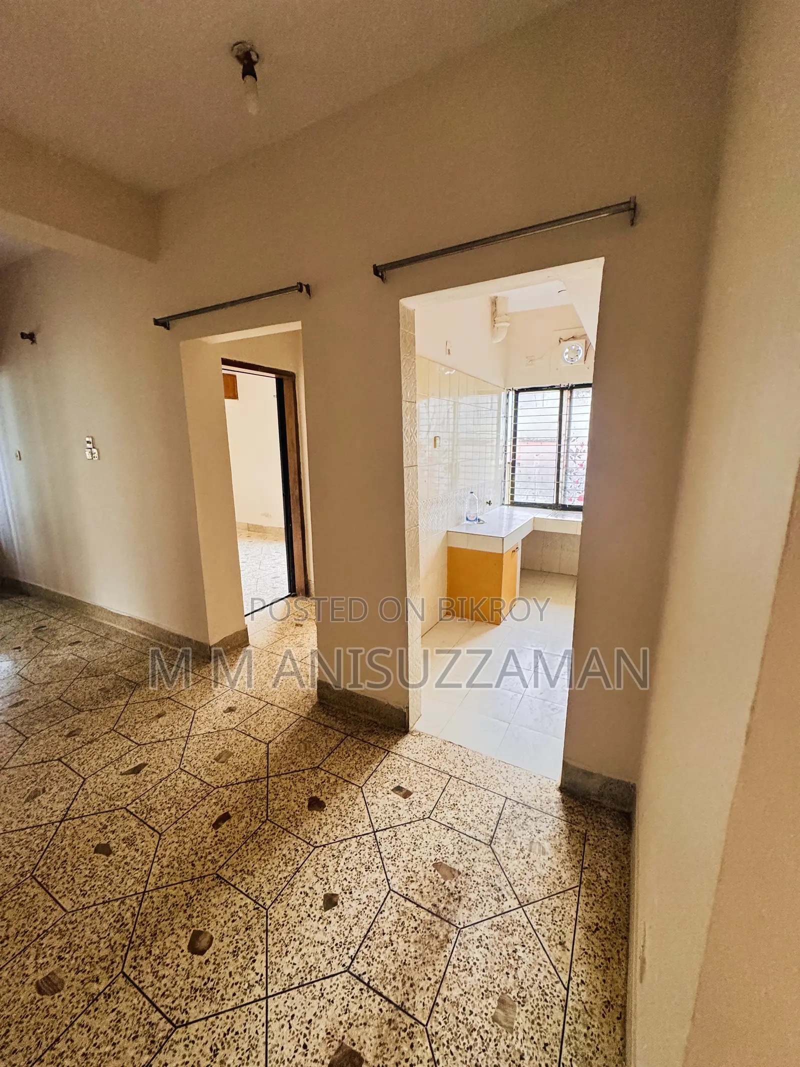 3-bedroom Apartment in Vila Asiah, Shyamoli for rent