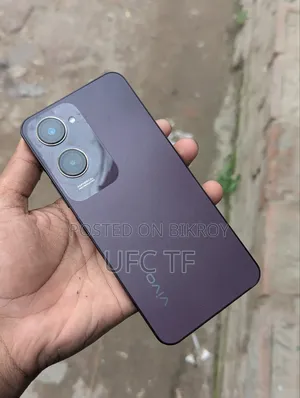 Vivo Y18 128 GB Red