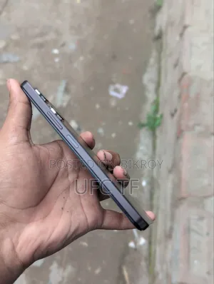 Vivo Y18 128 GB Red