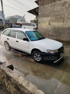 Toyota Corolla 2001 White