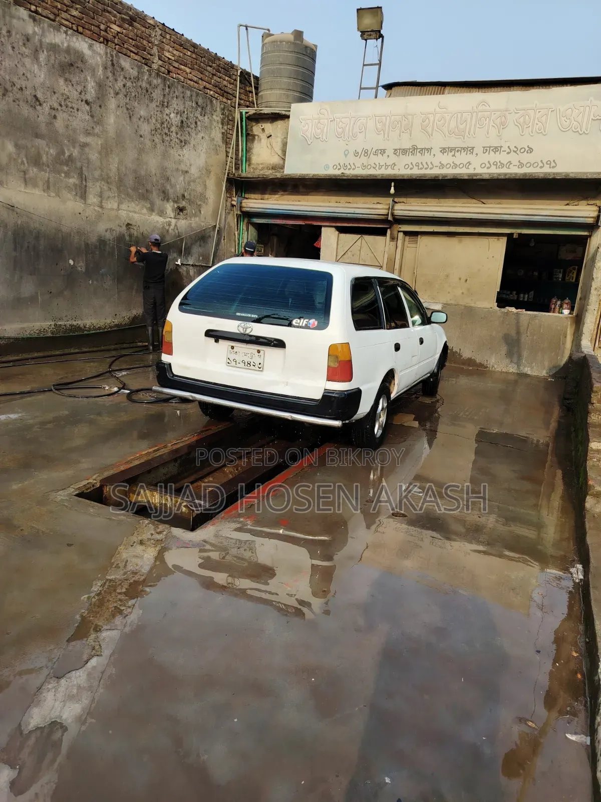 Toyota Corolla 2001 White