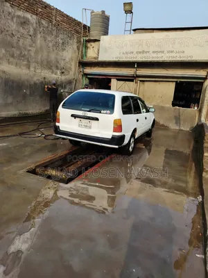 Toyota Corolla 2001 White