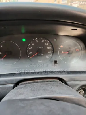 Toyota Corolla 2001 White
