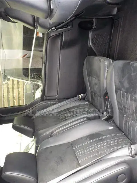 Toyota Esquire 2021 Black