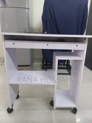 কম্পিউটার ডেস্কটপ টেবিল