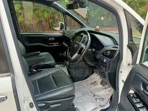 Toyota Noah 2020 Pearl