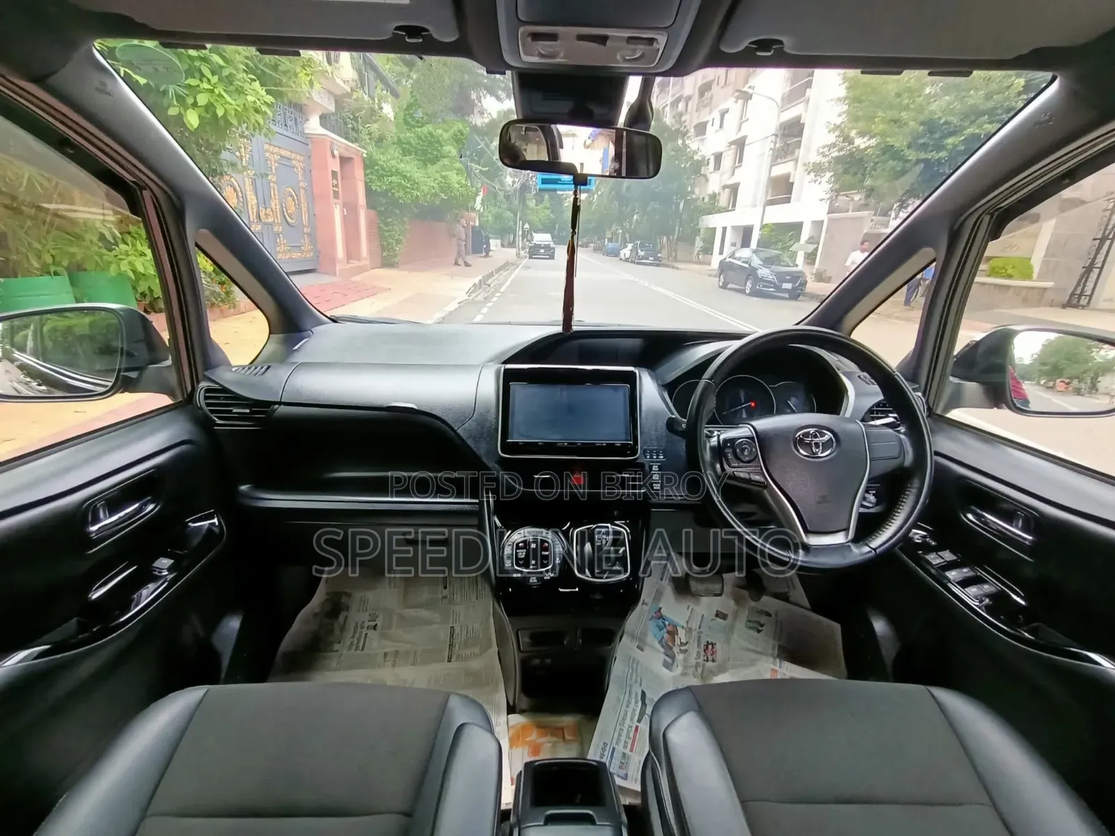 Toyota Noah 2020 Pearl