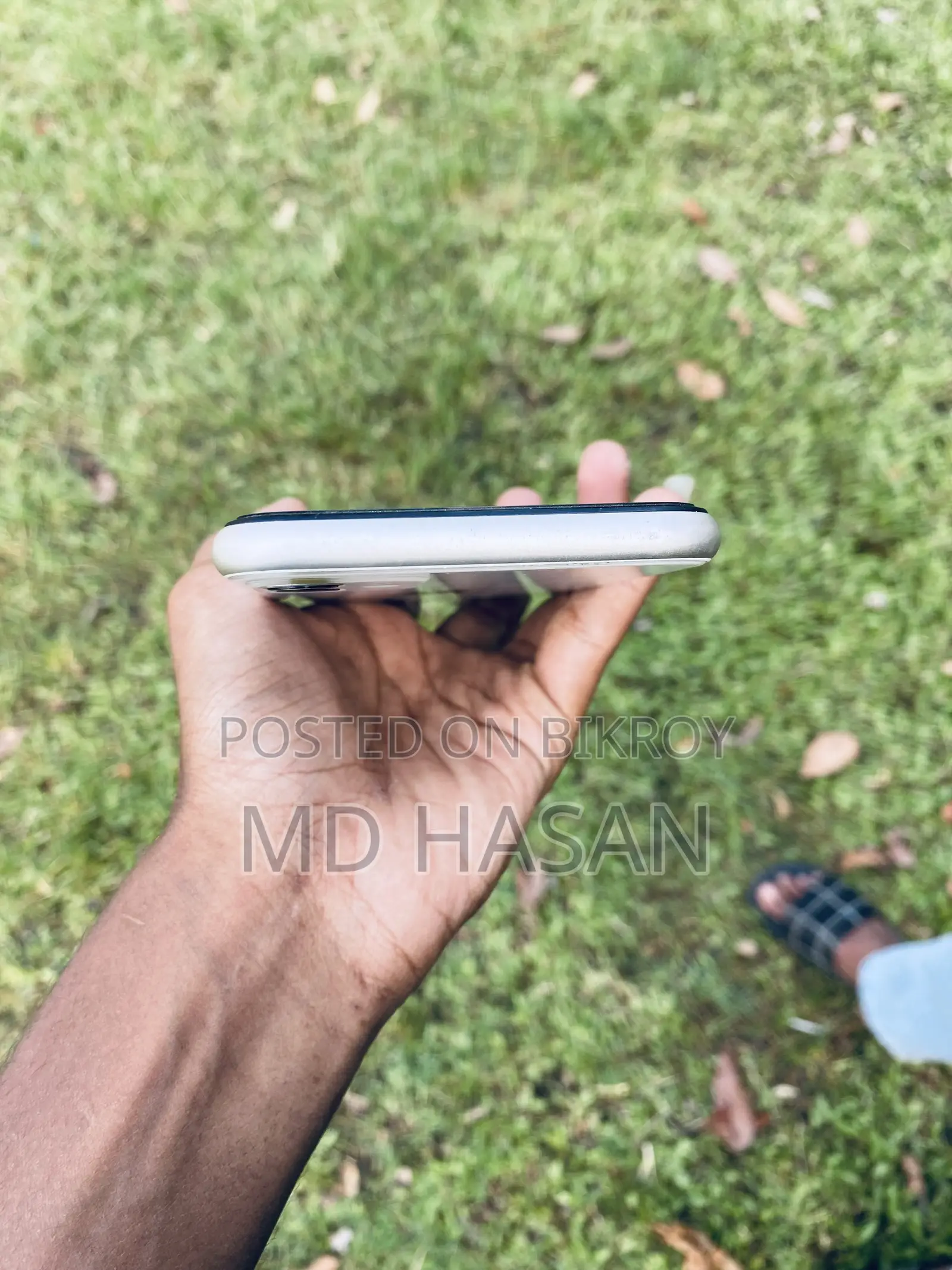 অ্যাপল আইফোন ১১ প্রো ৬৪ জিবি সাদা