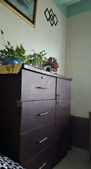 Wardrobe (122×125×45)