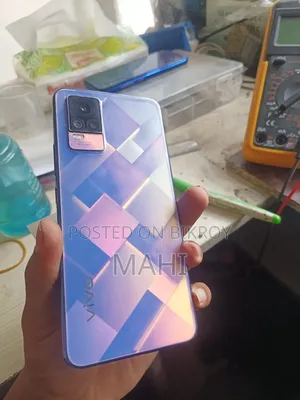New Vivo V21e 128 GB Pink