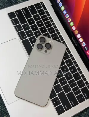 Apple iPhone 15 Pro Max ২৫৬ জিবি হোয়াইট