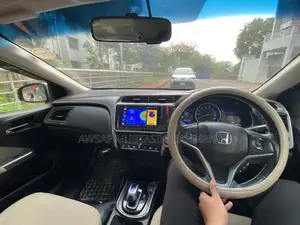 Honda Grace 2015 Gray